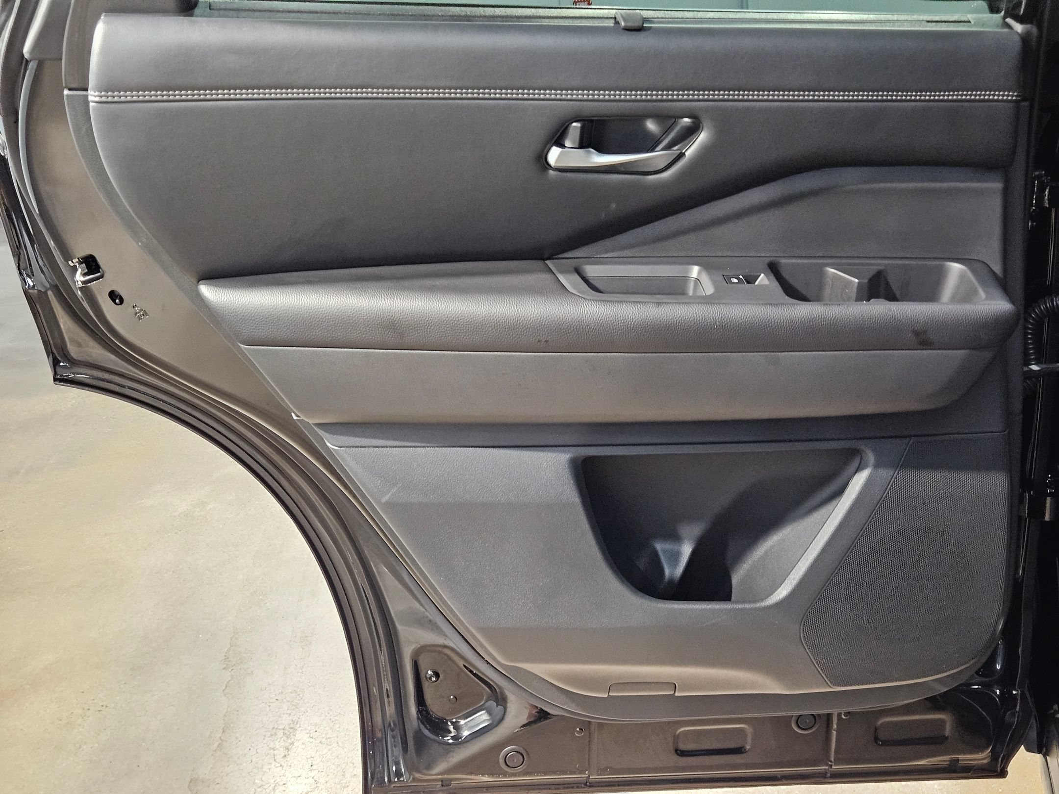 Used 2024 Nissan Pathfinder Platinum w/ Cargo Package FWD image 34
