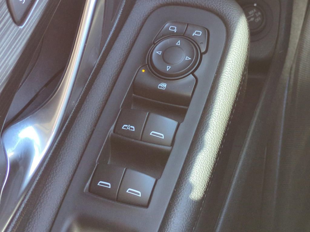 Used 2022 GMC Terrain SLT image 30