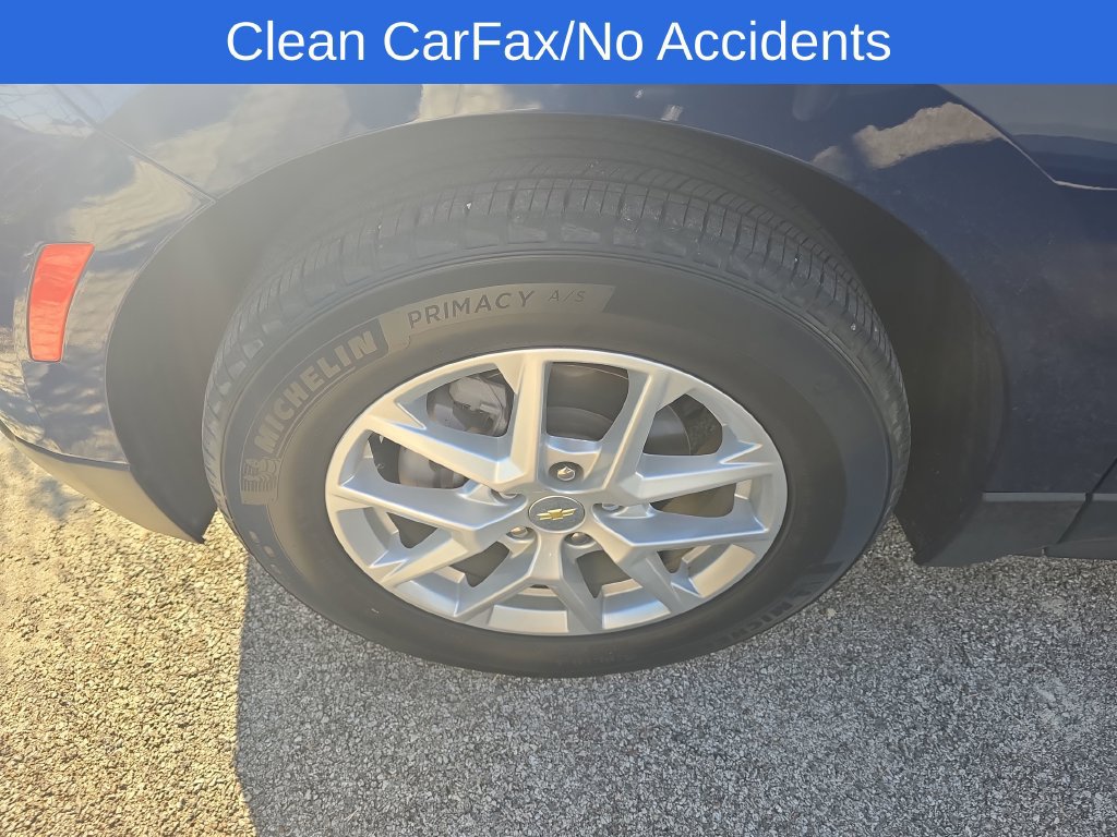 Used 2022 Chevrolet Equinox LT FWD image 2