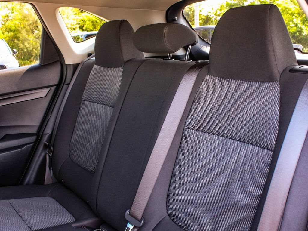 Used 2025 Kia Seltos LX AWD/4WD image 32