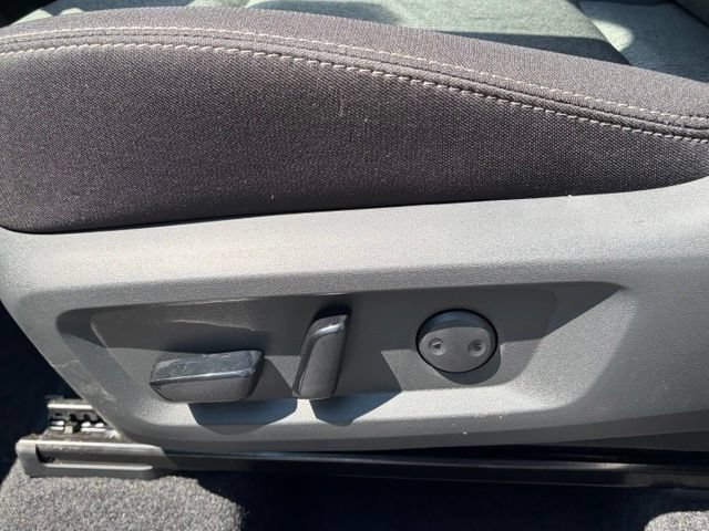 Certified 2026 Nissan Rogue SV FWD image 15