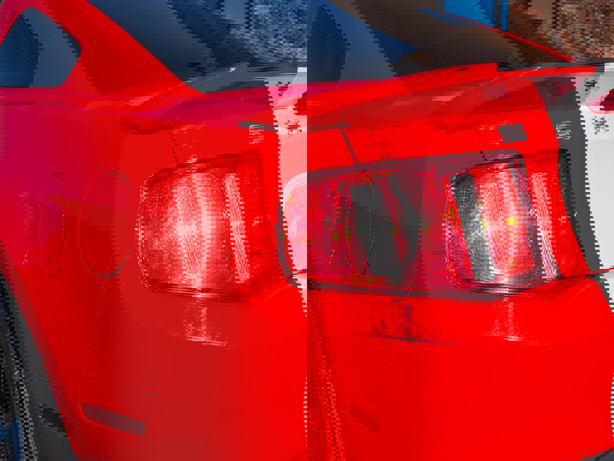 Used 2011 Ford Mustang Shelby GT500 w/ Electronics Pkg image 18