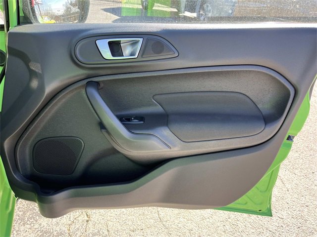 Used 2014 Ford Fiesta SE w/ Equipment Group 201A image 21