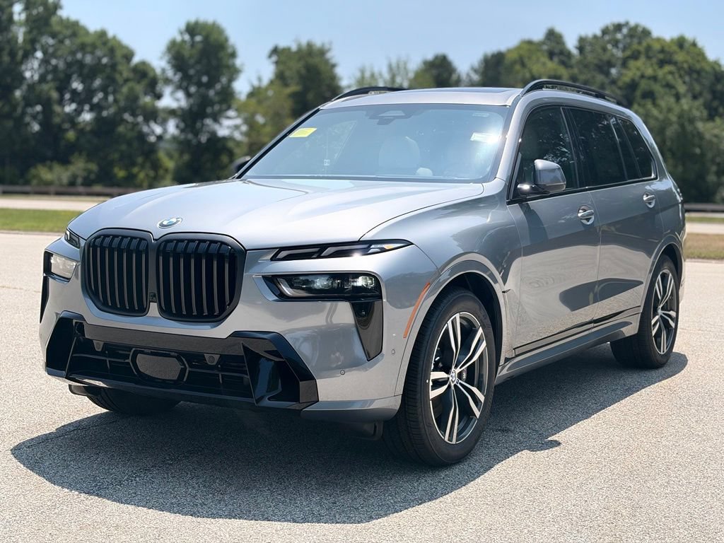 New 2027 BMW X7 xDrive40i w/ M Sport Package AWD/4WD image 1