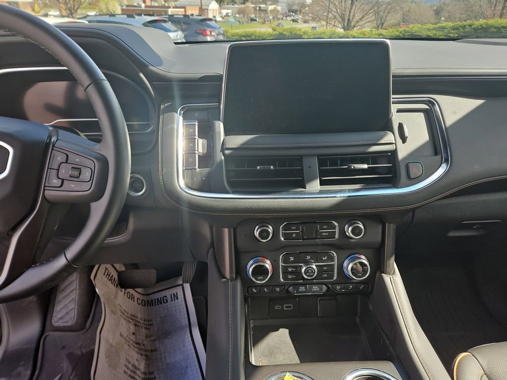 Used 2024 GMC Yukon XL AT4 w/ AT4 Premium Plus Package image 18