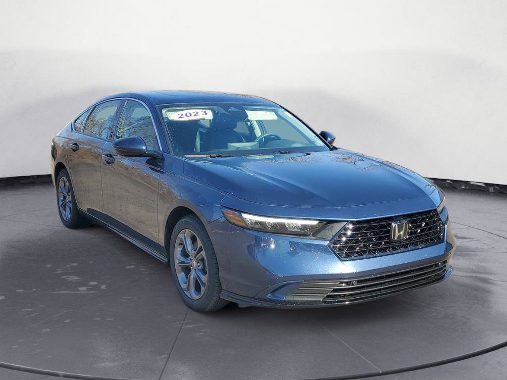 Used 2023 Honda Accord EX-L image 2