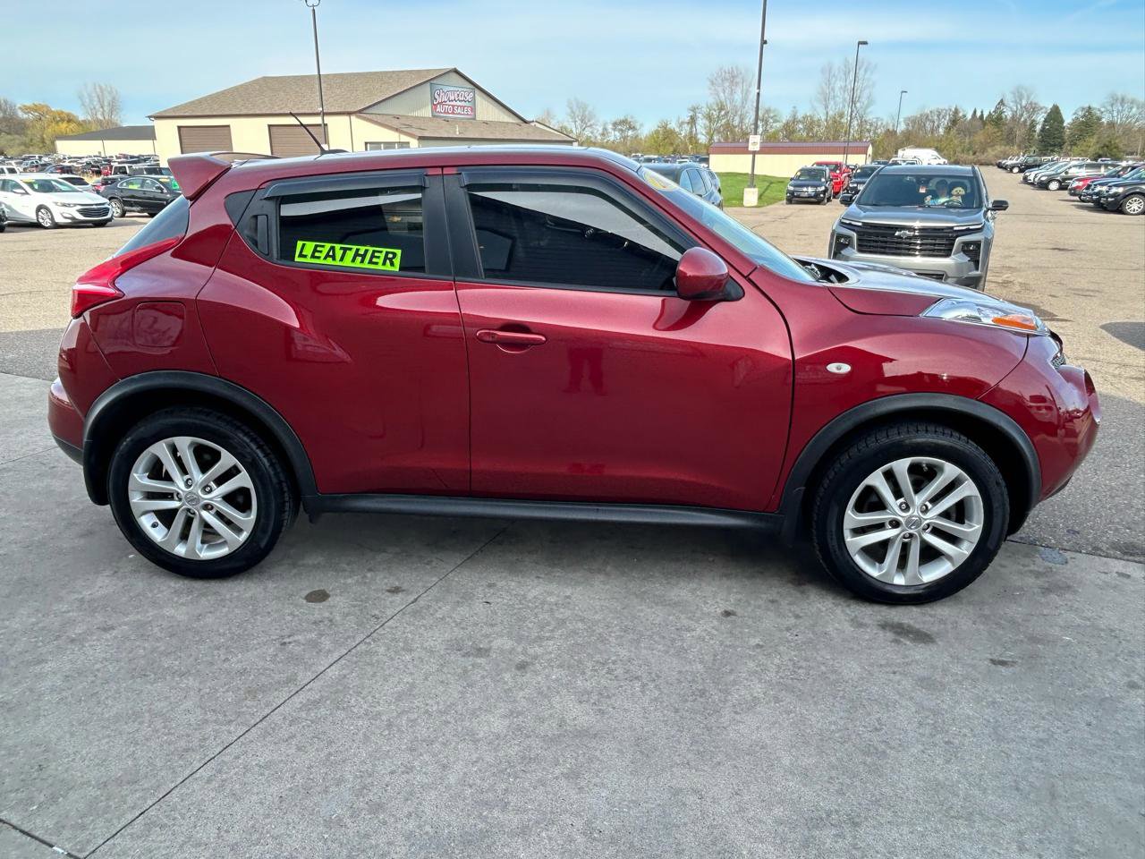 Used 2014 Nissan Juke SL image 4