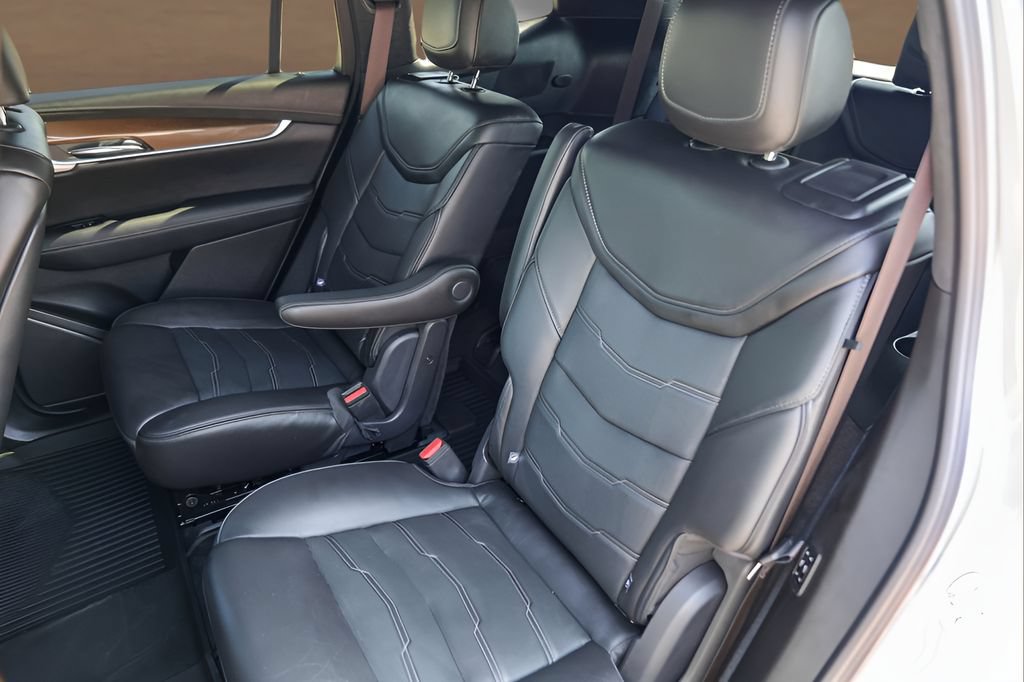Certified 2024 Cadillac XT6 Sport w/ Platinum Package AWD/4WD image 25