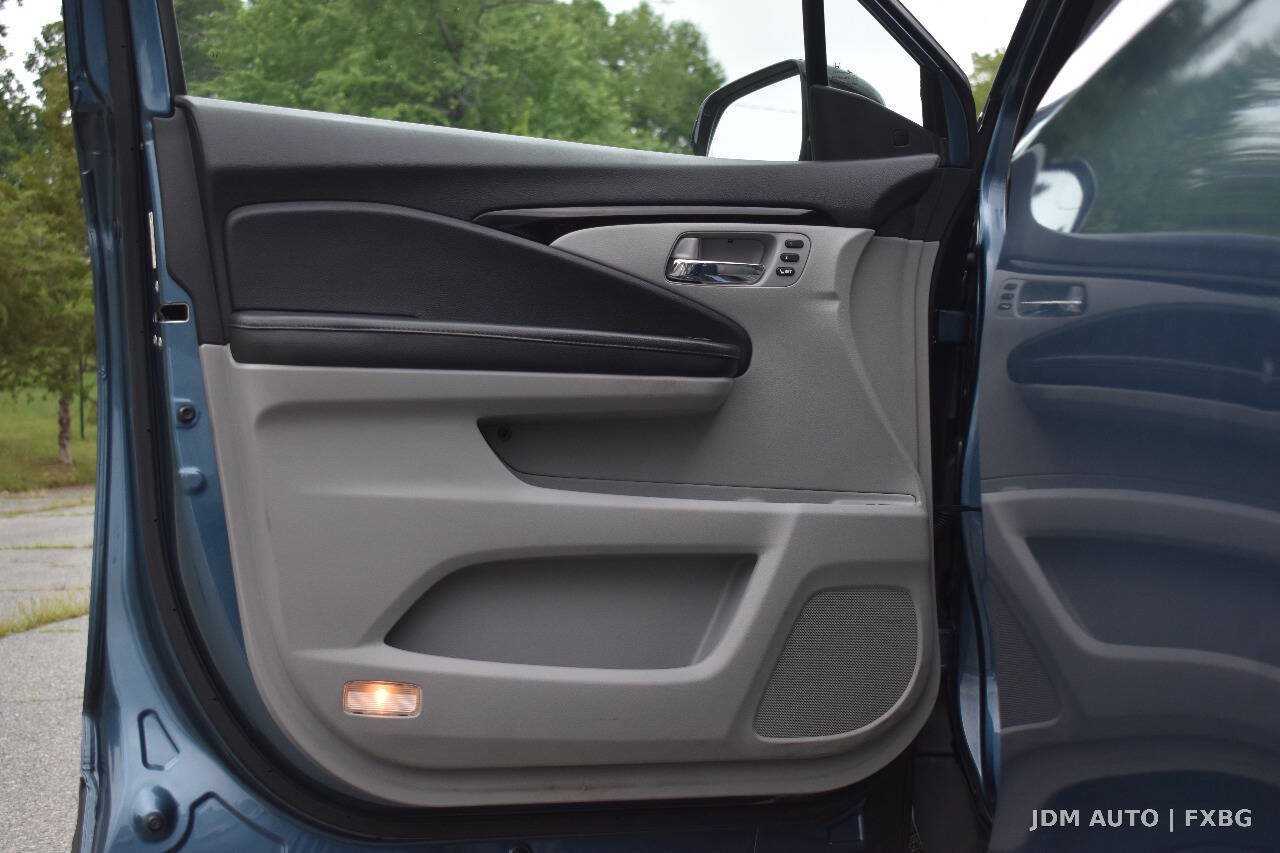 Used 2016 Honda Pilot Elite image 8