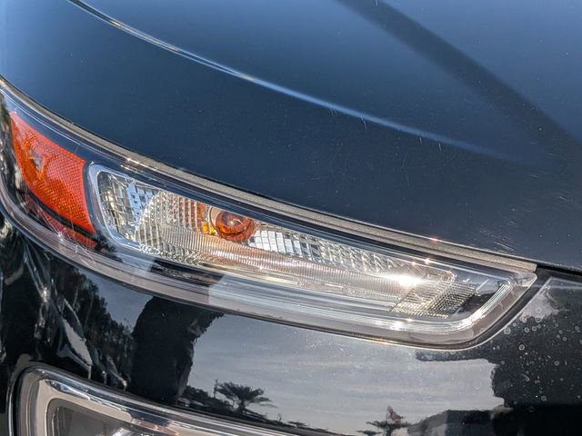 Used 2023 Hyundai Venue SEL image 9