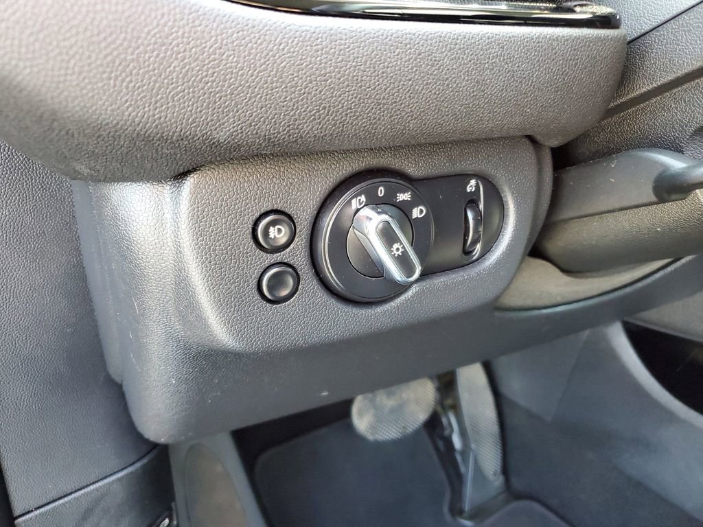 Used 2022 MINI Cooper Clubman S AWD/4WD image 11