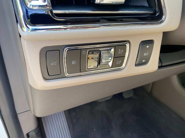 Used 2024 Lincoln Navigator Reserve AWD/4WD image 15