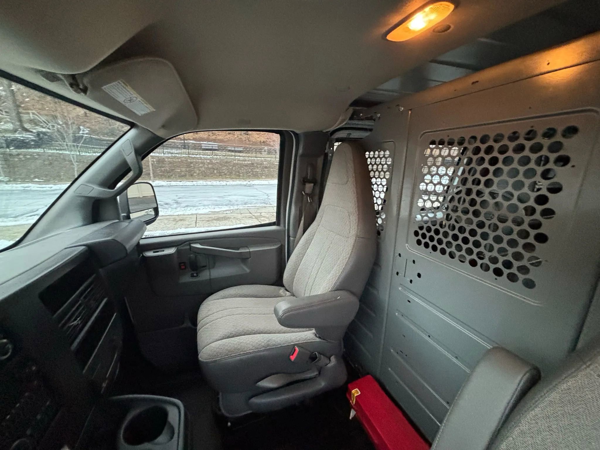 Used 2017 GMC Savana 2500 image 13