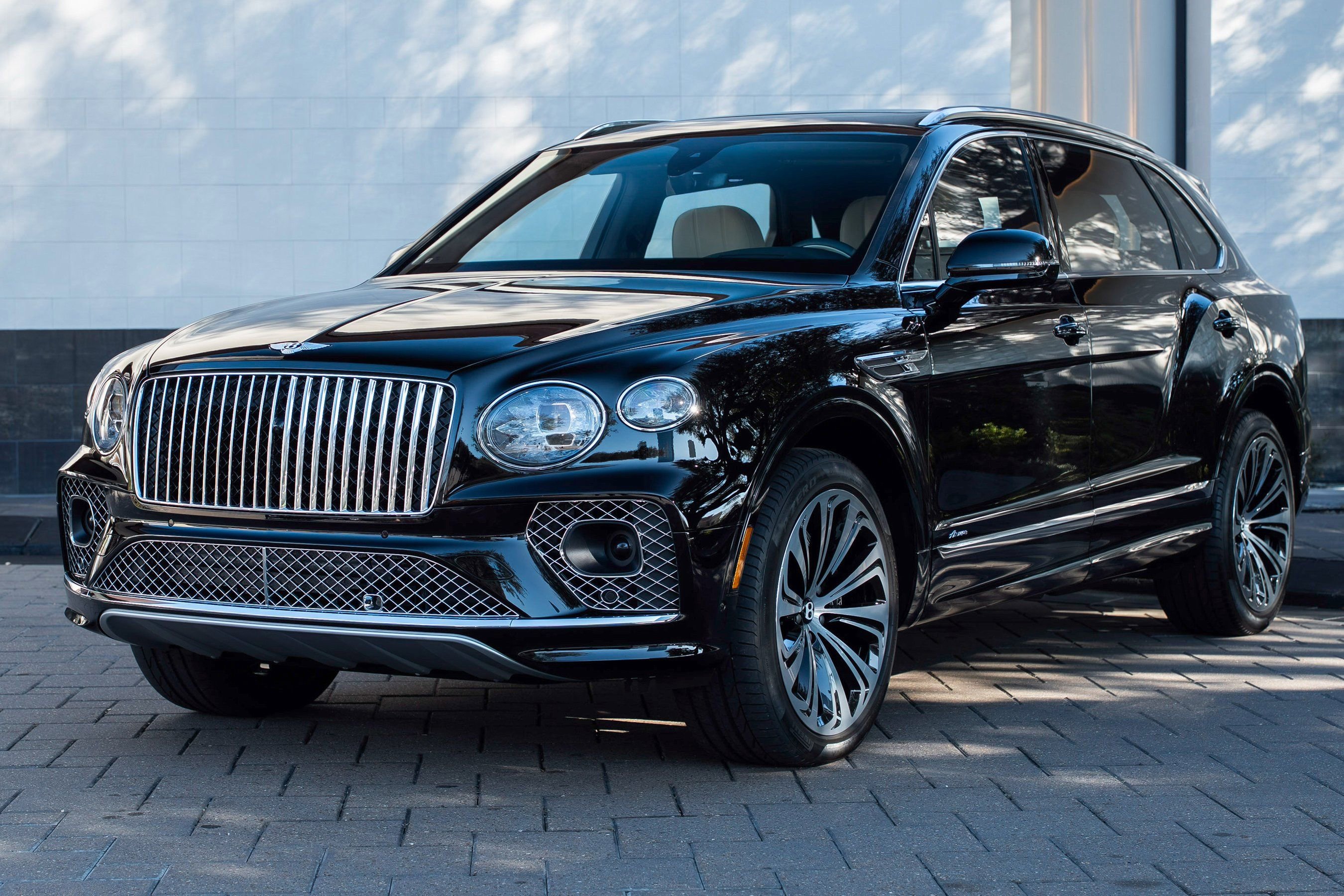 Used 2023 Bentley Bentayga Extended Wheelbase image 37
