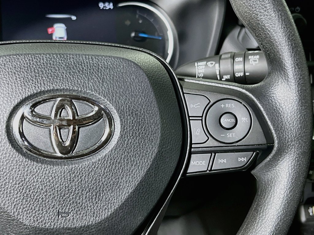 Used 2024 Toyota RAV4 XLE AWD/4WD image 17