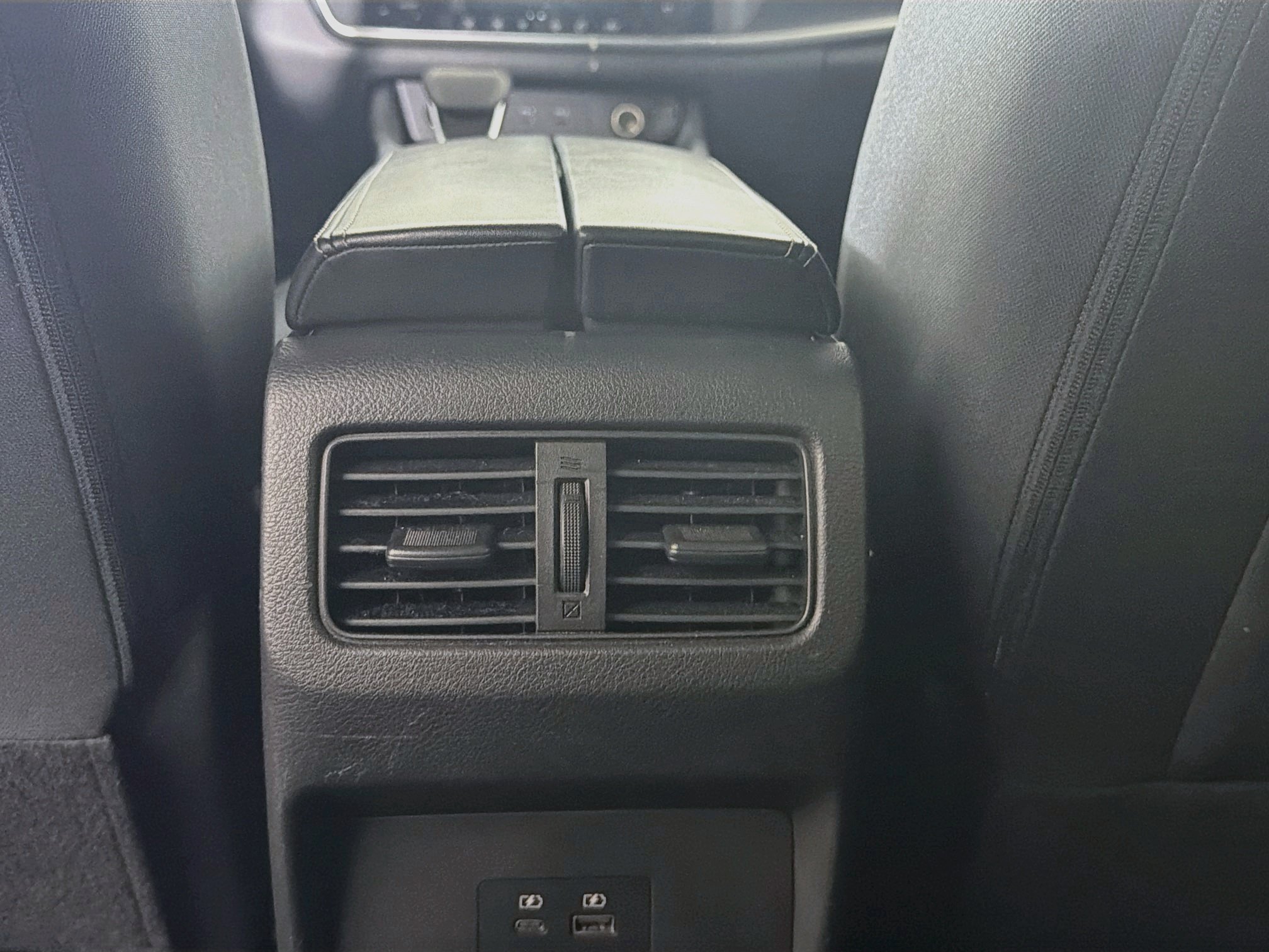 Used 2023 Nissan Rogue SV FWD image 25