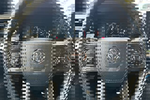 Used 2025 Toyota Tacoma SR5 image 26