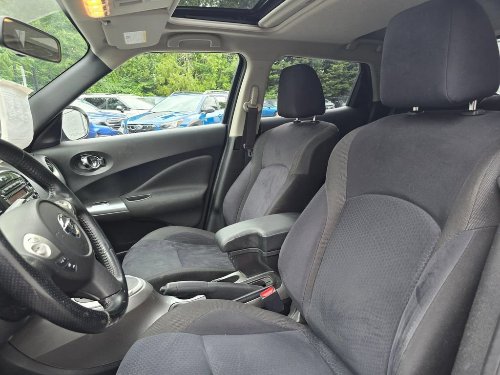 Used 2013 Nissan Juke SV AWD/4WD image 12