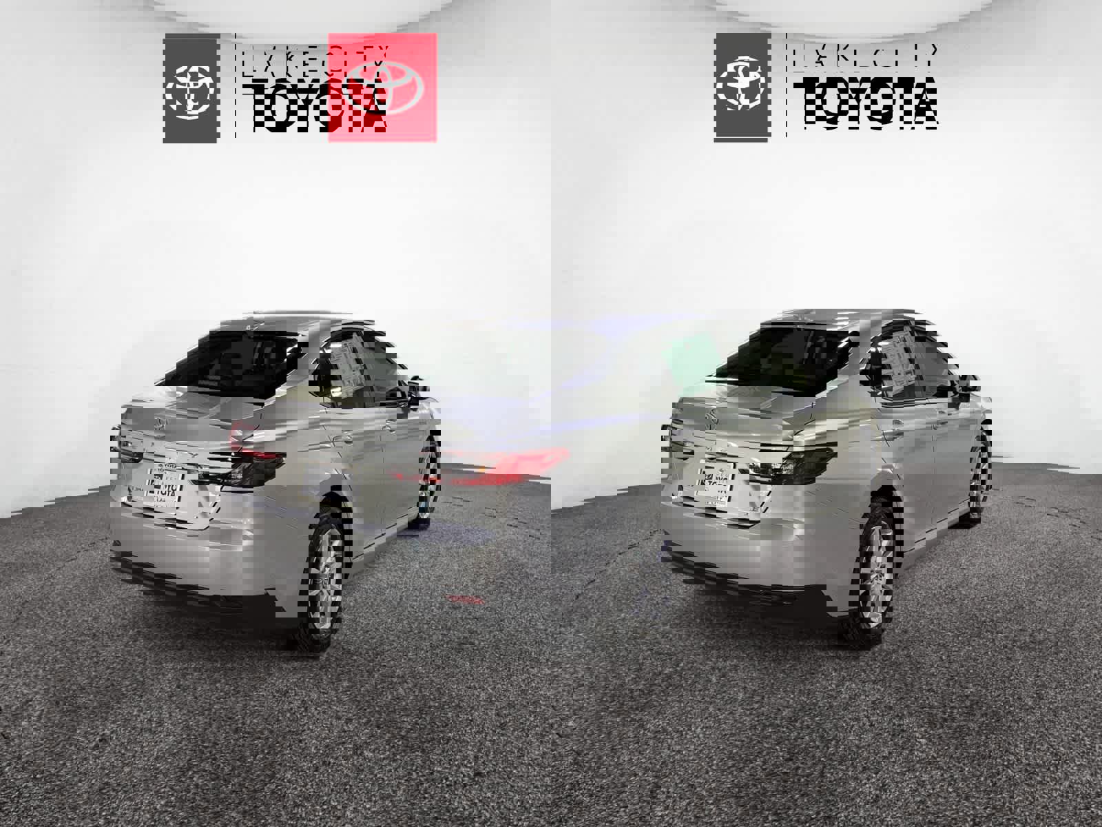 Used 2026 Toyota Camry LE image 7