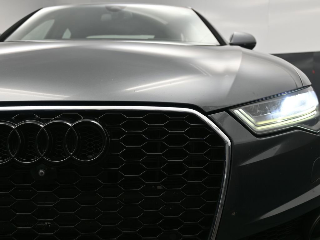 Used 2017 Audi S6 Prestige w/ Prestige Package image 19