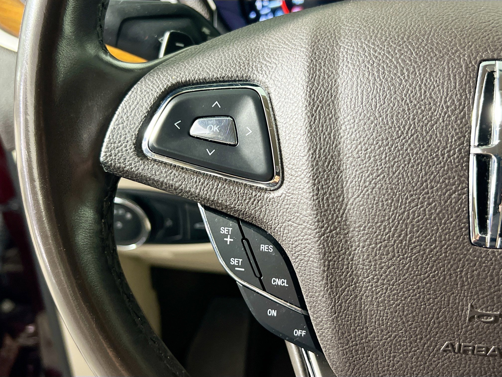 Used 2019 Lincoln MKC Select w/ Select Plus Package image 18