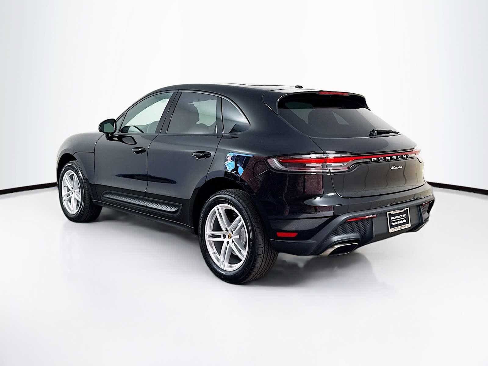 New 2026 Porsche Macan AWD/4WD image 3