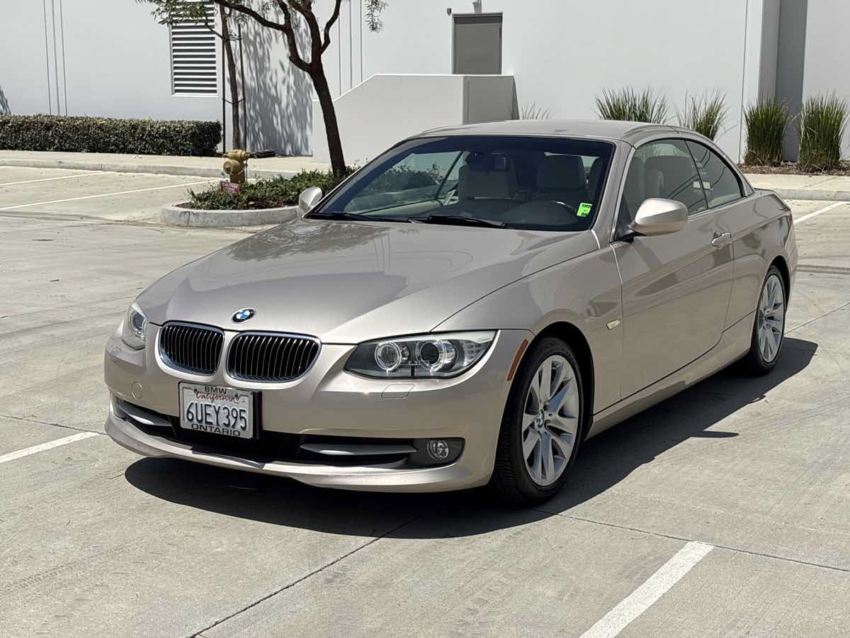 Used 2012 BMW 328i Convertible RWD image 9