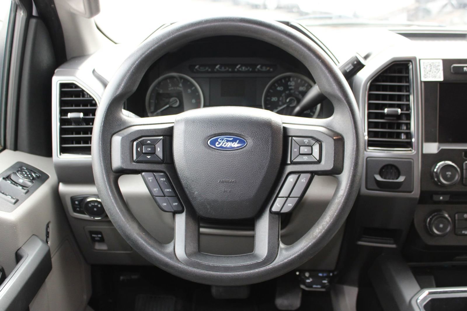 Used 2018 Ford F150 XLT image 14
