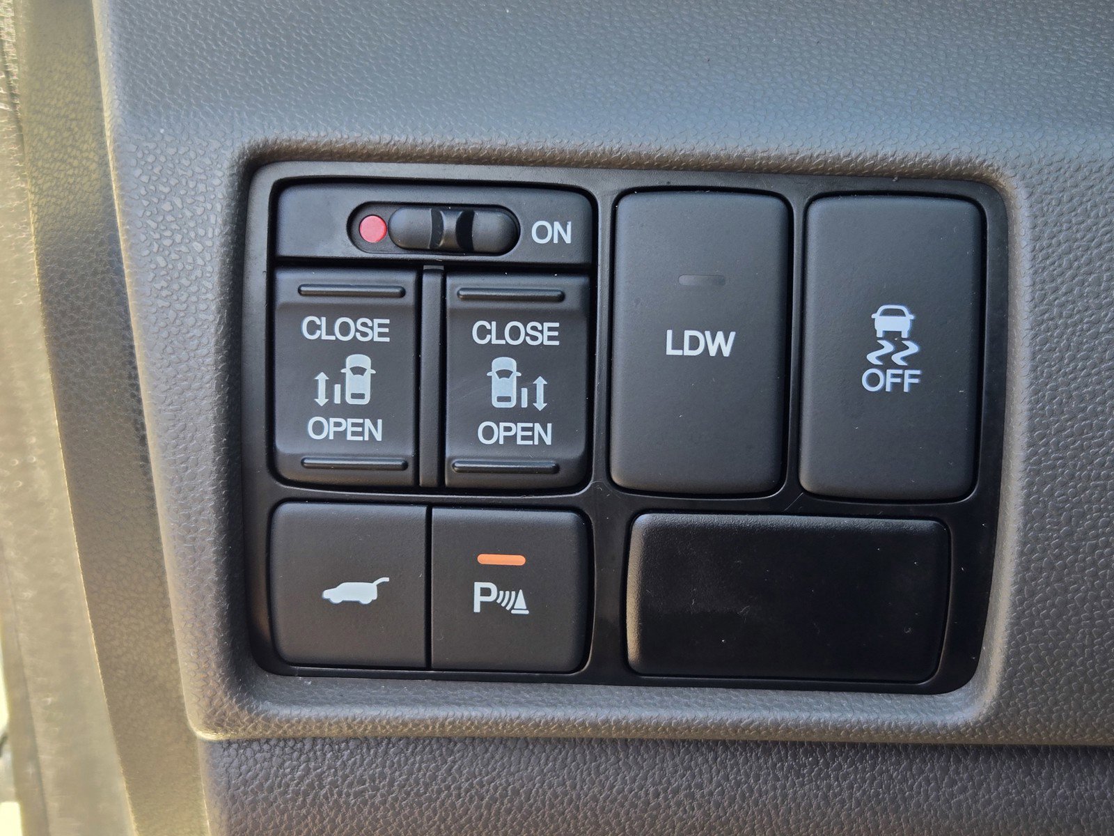 Used 2015 Honda Odyssey Touring image 25