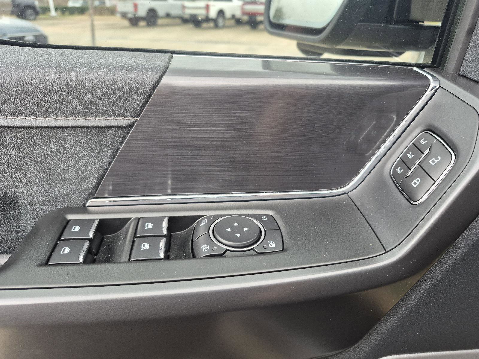 New 2025 Ford F150 Lariat w/ Equipment Group 501A Mid image 15