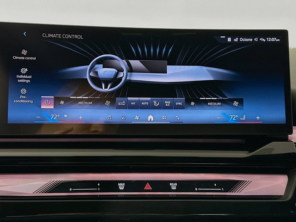 Used 2027 BMW 530i w/ M Sport Package RWD image 14