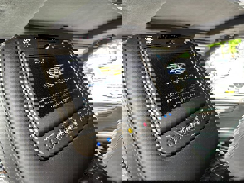 Used 2015 Cadillac Escalade Platinum image 13