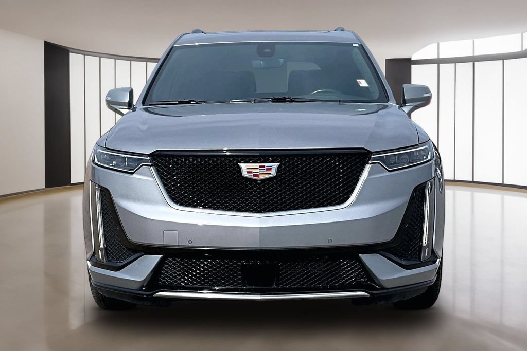 Certified 2025 Cadillac XT6 Sport w/ Platinum Package AWD/4WD image 3