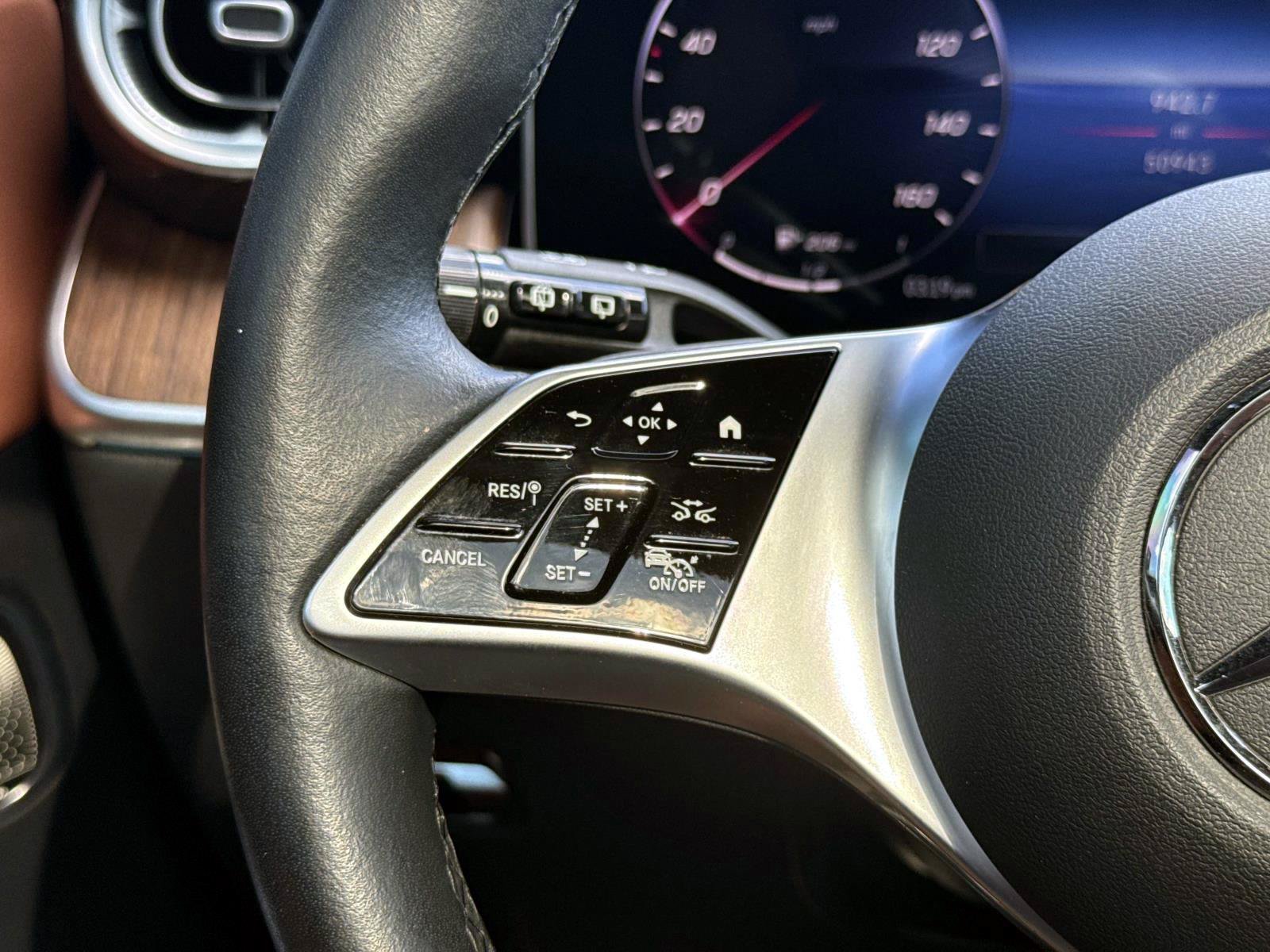 Certified 2023 Mercedes-Benz GLC 300 image 30