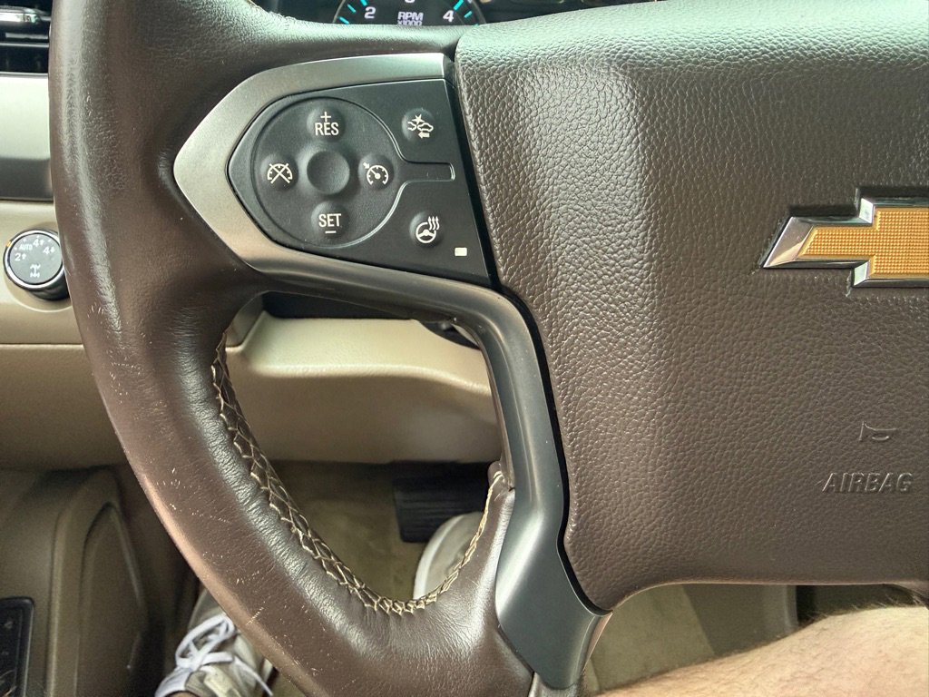 Used 2016 Chevrolet Suburban LTZ AWD/4WD image 31