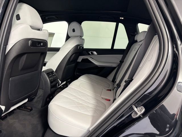 Certified 2024 BMW X5 xDrive40i w/ M Sport Package image 19