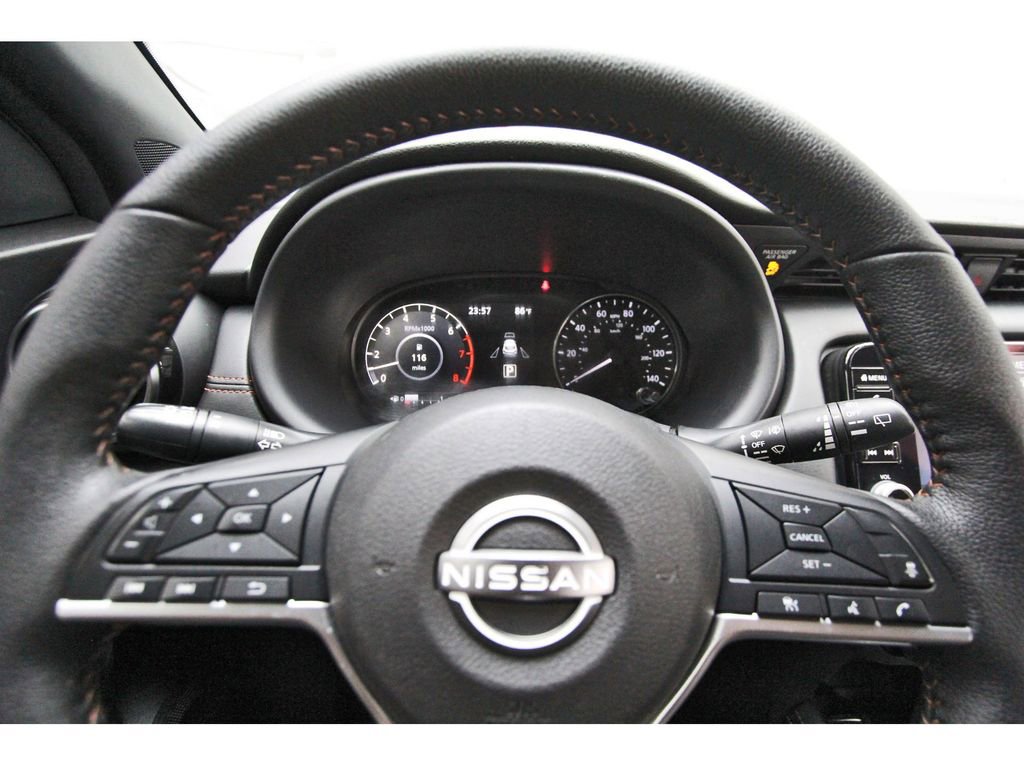 Used 2023 Nissan Kicks SR w/ SR Premium Package image 13