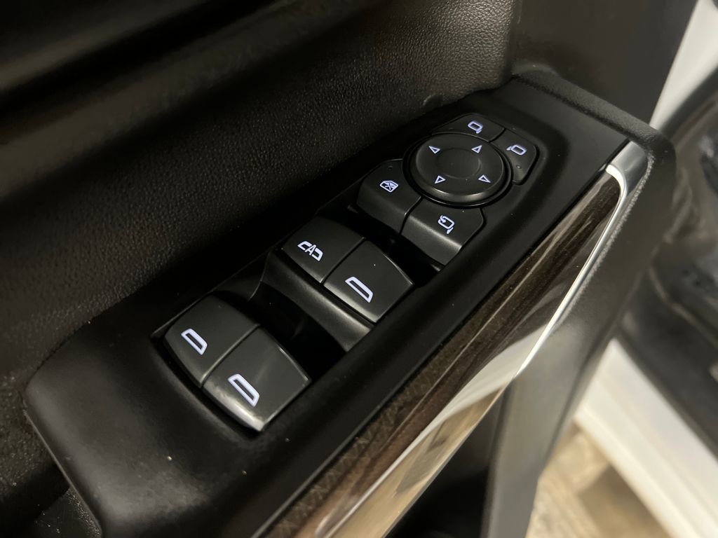 Used 2022 Chevrolet Silverado 3500 LT w/ Convenience Package image 15