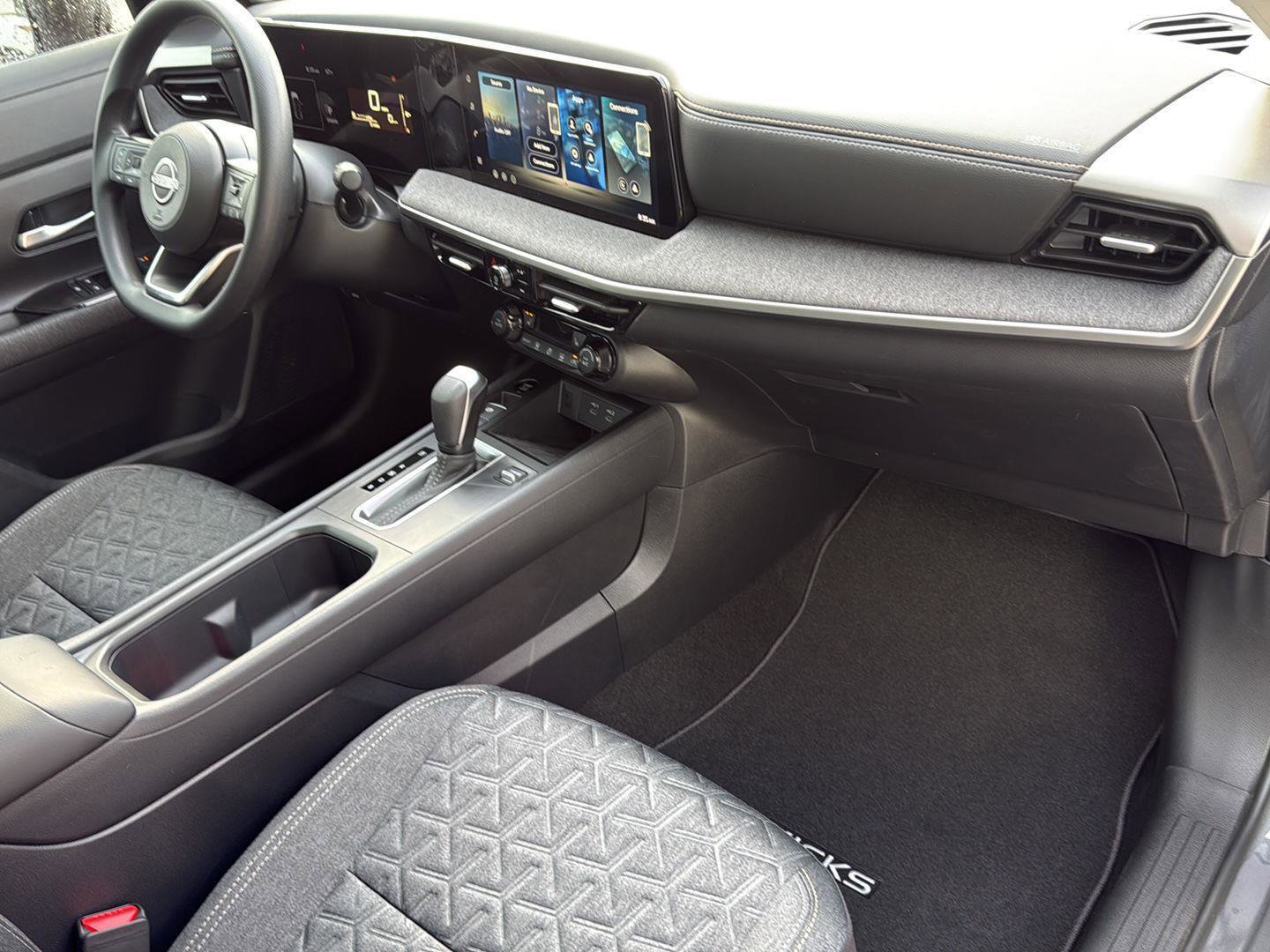 New 2026 Nissan Kicks SV w/ SV Premium Package image 35