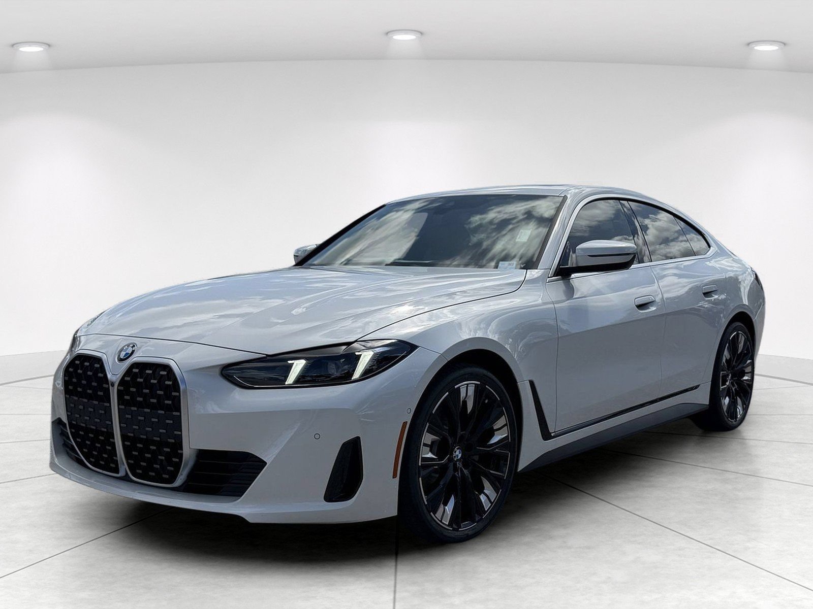 New 2026 BMW 430i w/ Premium Package RWD image 7