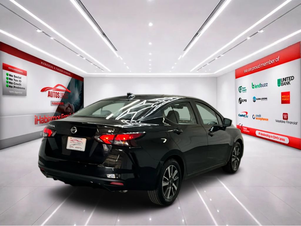 Used 2021 Nissan Versa SV image 7