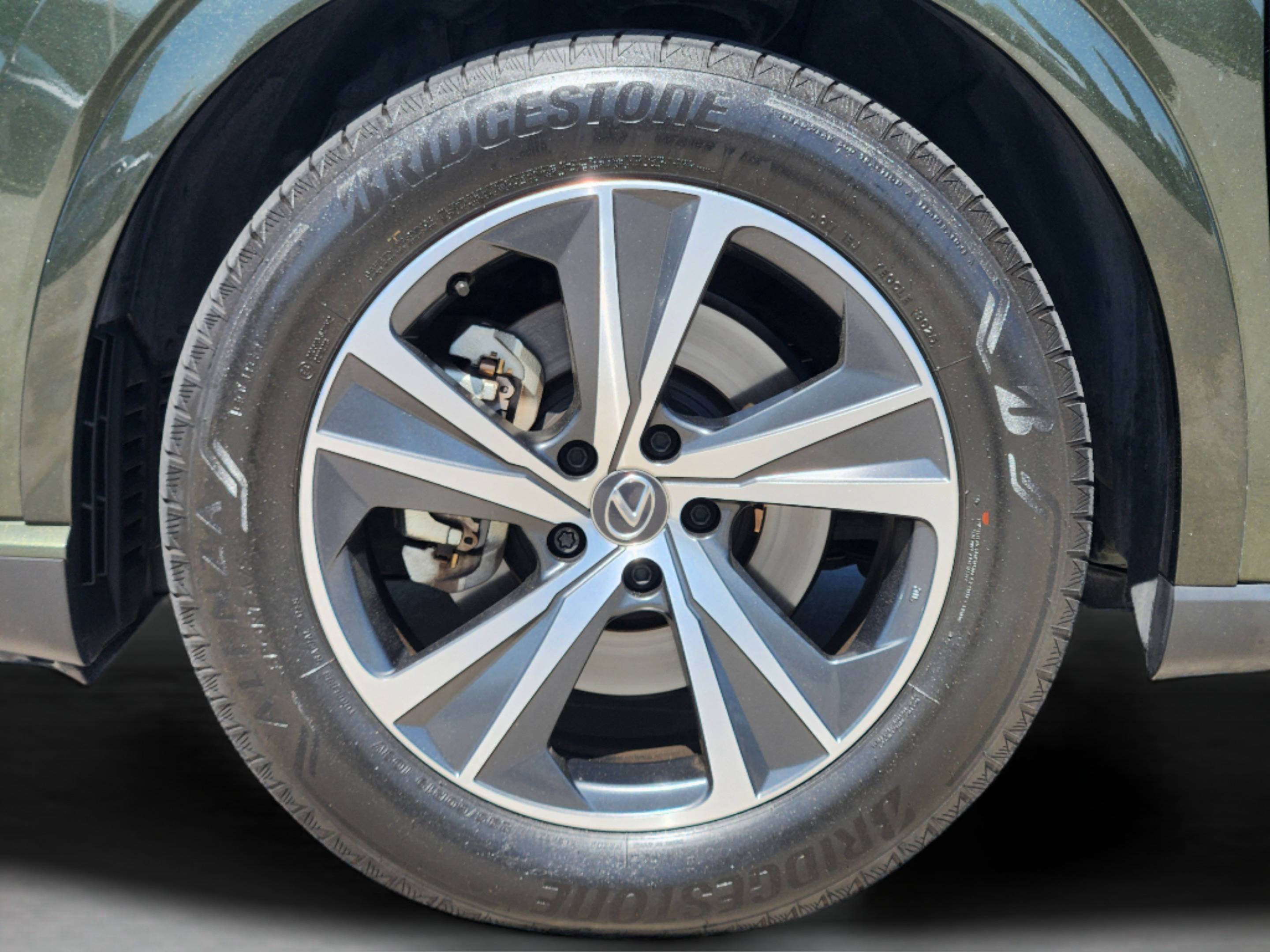 Used 2025 Lexus RX 350 Premium w/ Accessory Package (Z1) FWD image 37