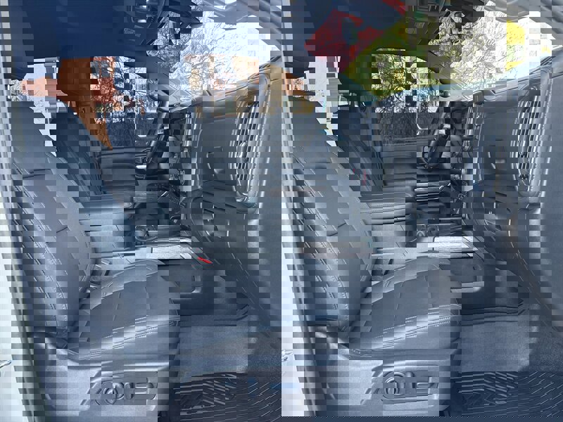 Used 2023 Chevrolet Silverado 2500 LTZ w/ LTZ Premium Package image 37