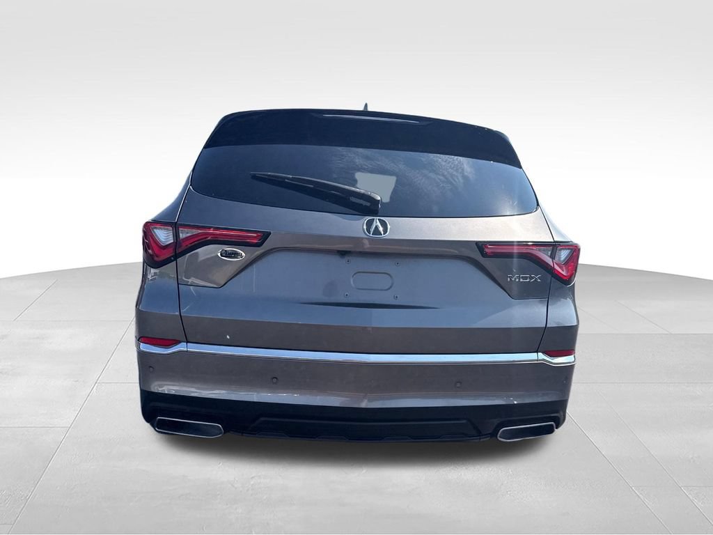 Used 2024 Acura MDX w/ Technology Package FWD image 4