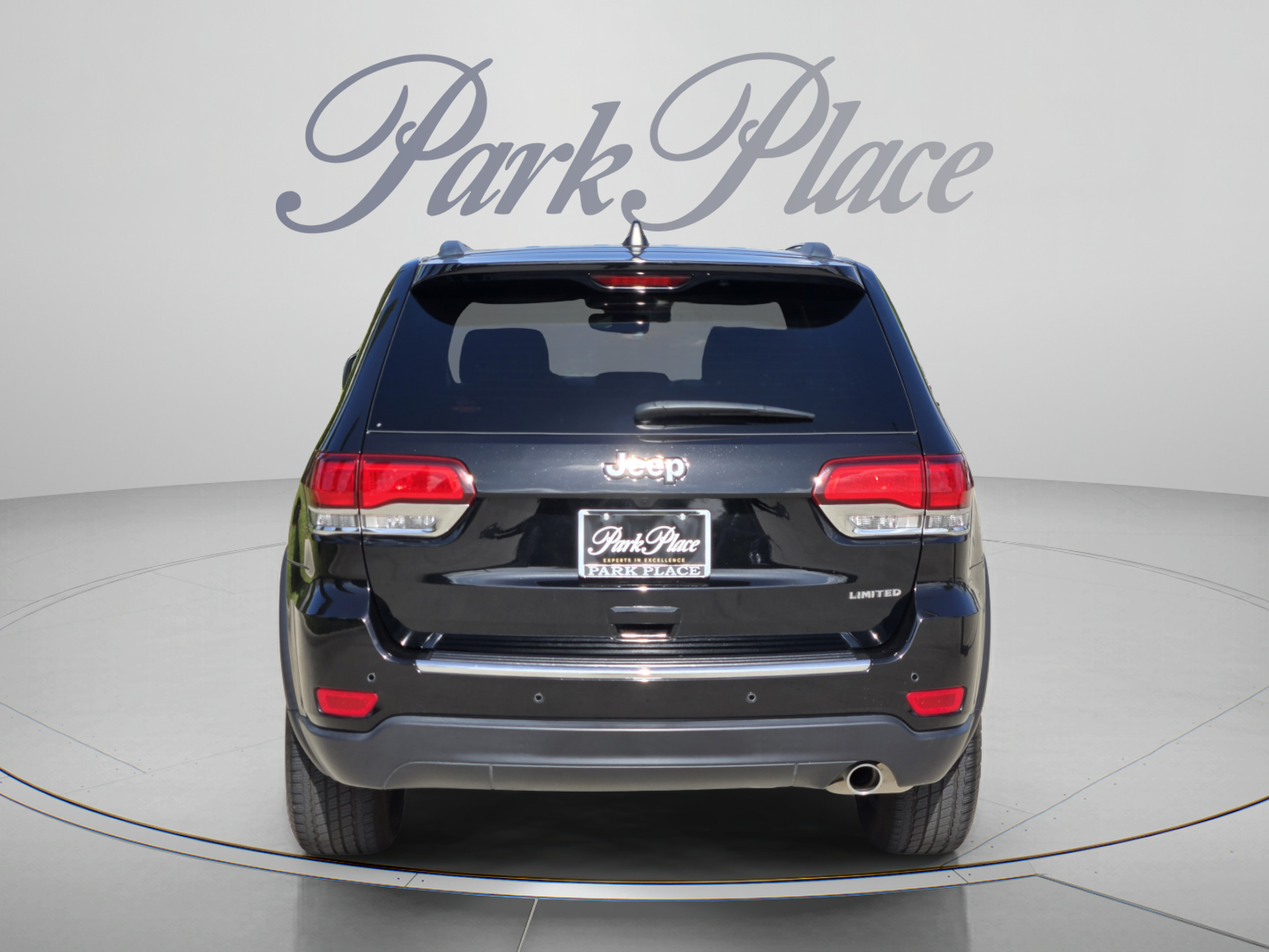 Used 2021 Jeep Grand Cherokee Limited RWD image 4