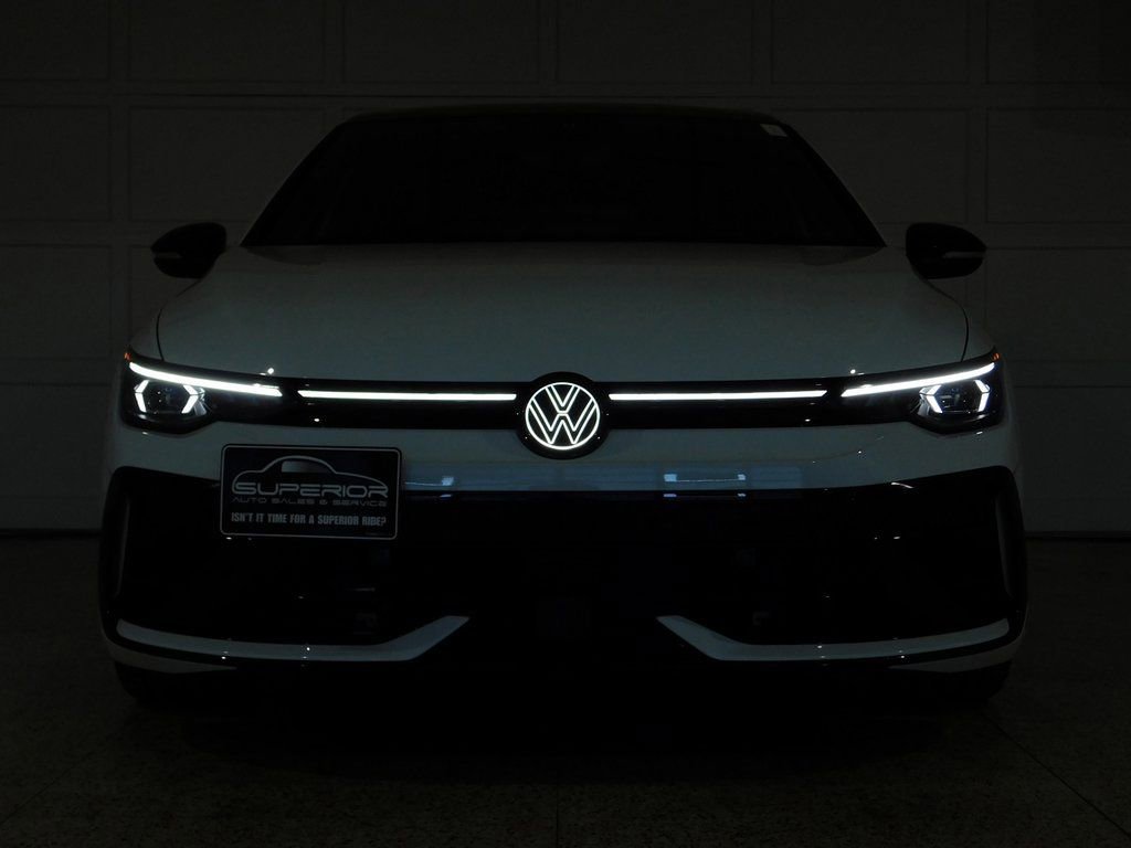 Used 2025 Volkswagen Golf R image 15