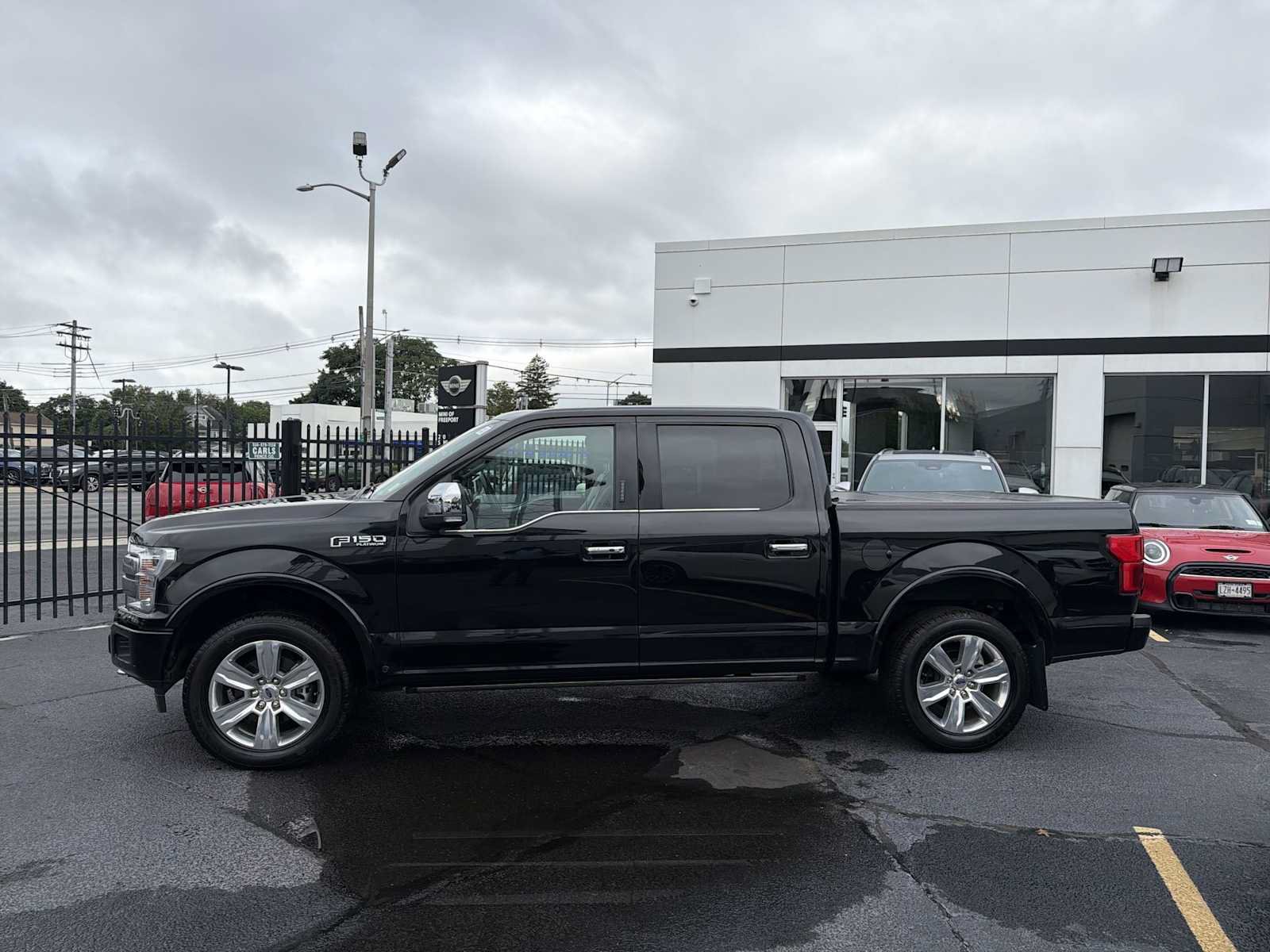 Used 2020 Ford F150 Platinum w/ Equipment Group 701A Luxury AWD/4WD image 4