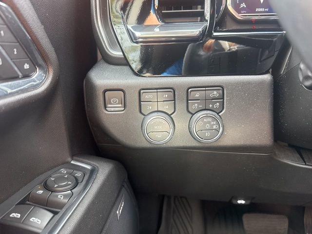 Used 2023 Chevrolet Silverado 1500 LTZ image 20