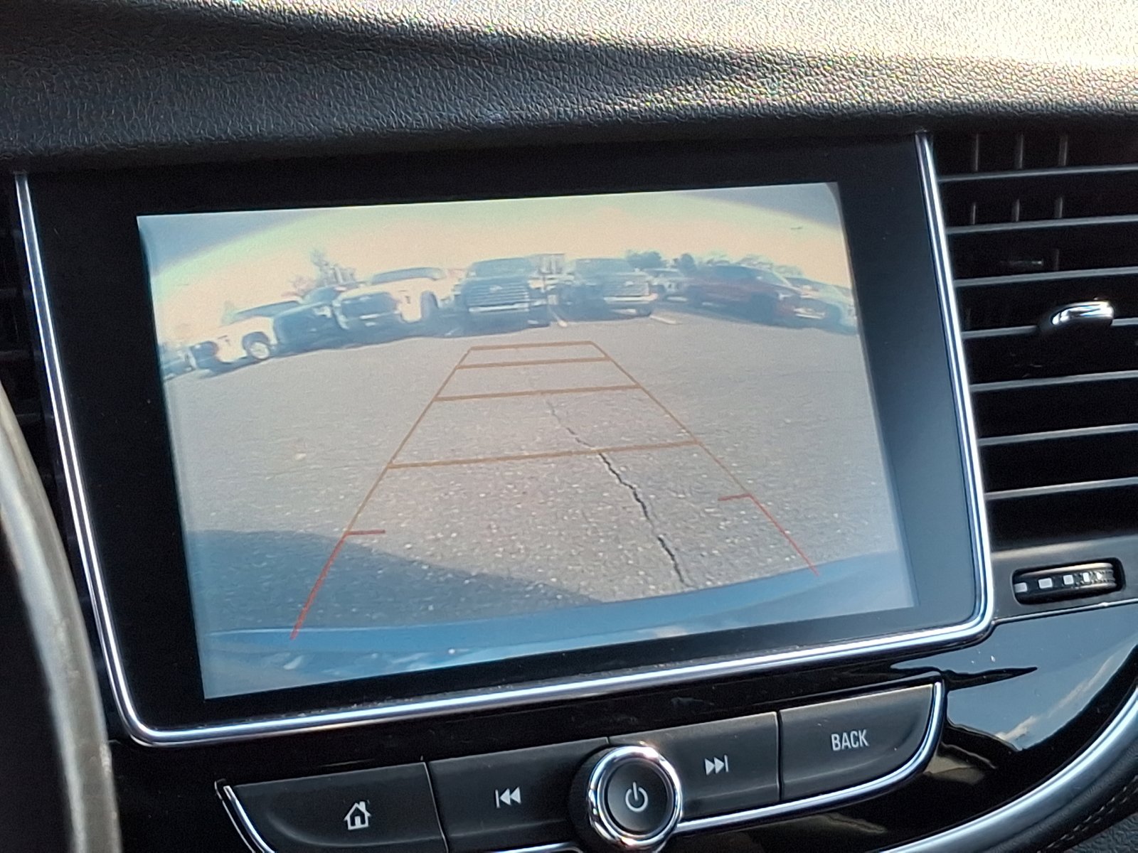 Used 2019 Buick Encore Sport Touring image 17