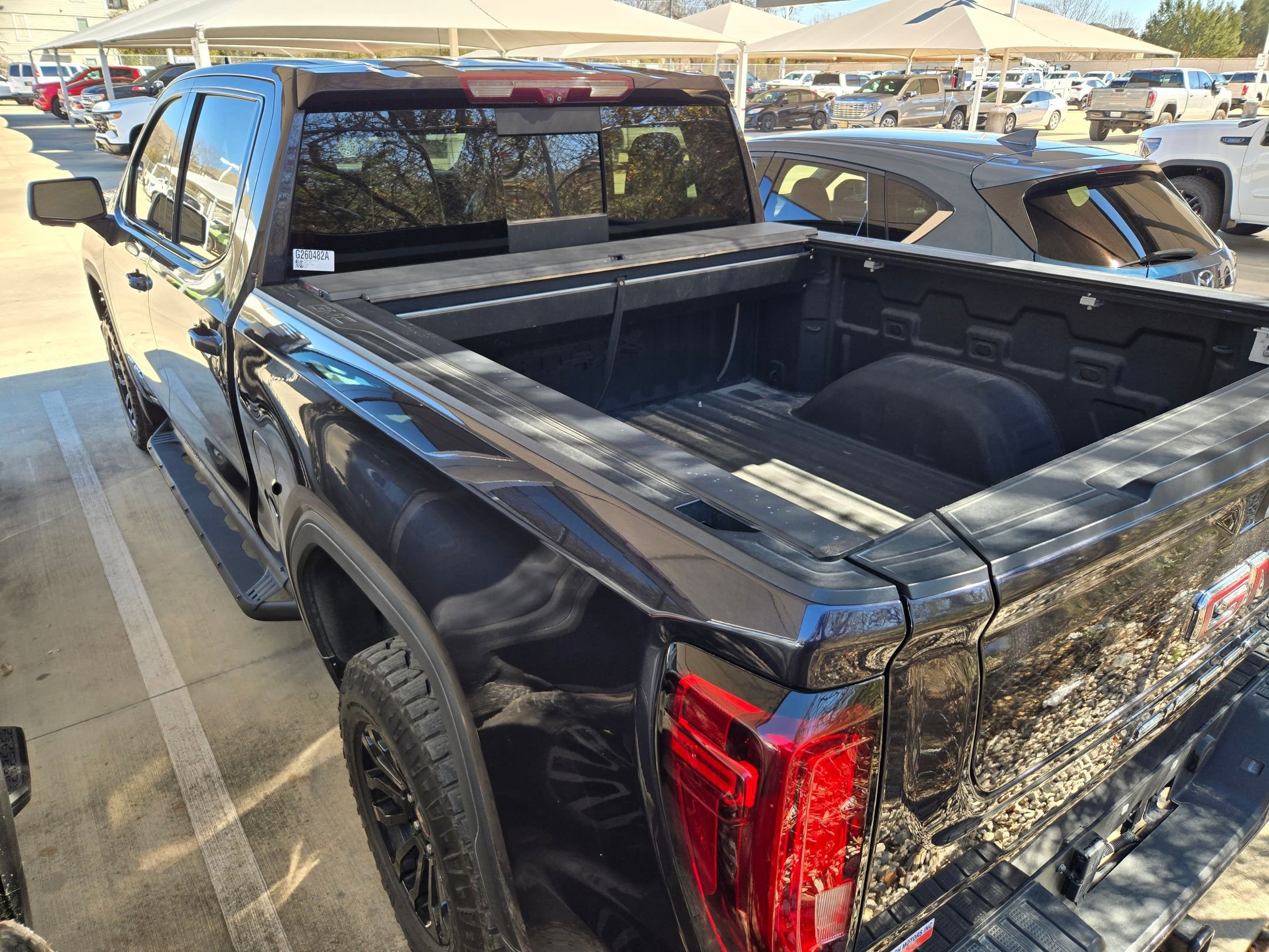 Used 2022 GMC Sierra 1500 AT4X image 4